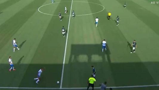 Gilberto bateu falta antes do meio de campo