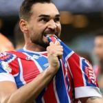 Cruzeiro aumenta entendimentos com Gilberto e jogador pode vir à Toca II