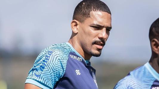 Gilberto deverá ser a grande novidade do Bahia diante do Corinthians