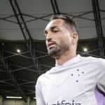 Saiba o motivo do afastamento do atacante Gilberto no Cruzeiro