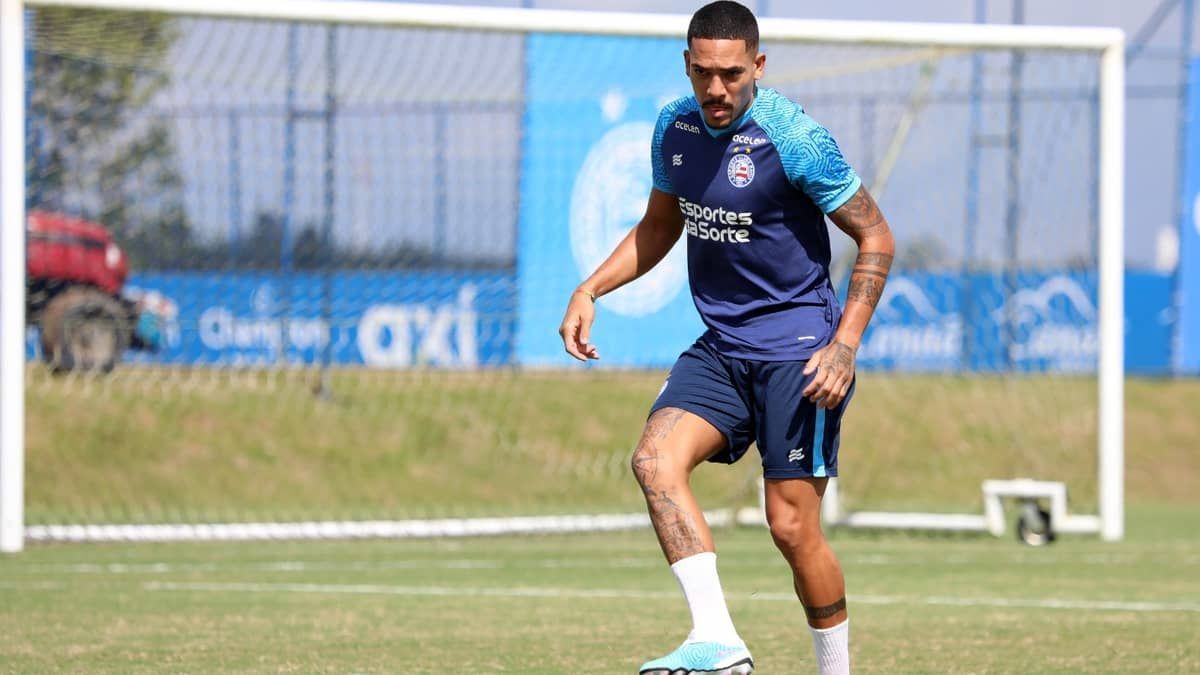 Renato Paiva avalia chegada de Gilberto ao Bahia: 'Lutamos muito para tê-lo'