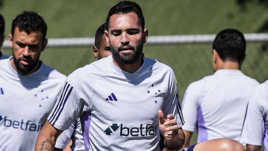 Gilberto foi relacionado para jogo do Cruzeiro contra o Bragantino