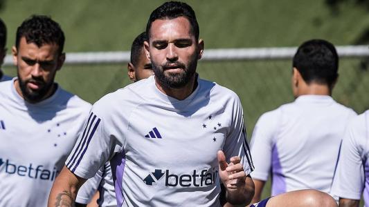 Gilberto foi relacionado para jogo do Cruzeiro contra o Bragantino