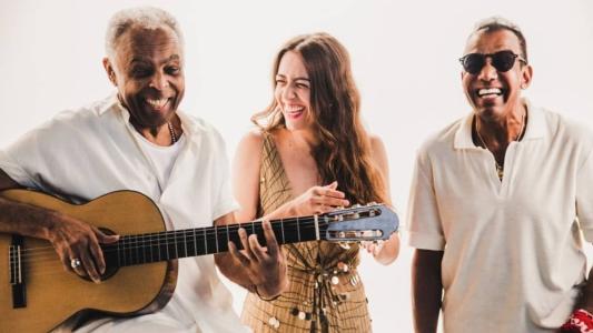 Gilberto Gil, Roberta Sá, Jorge Ben Jor e outros baluartes da MPB cantaram músicas sobre o Brasil