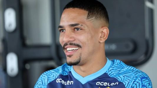 Gilberto, lateral-direito do Bahia, está apto para fazer a sua estreia pelo clube