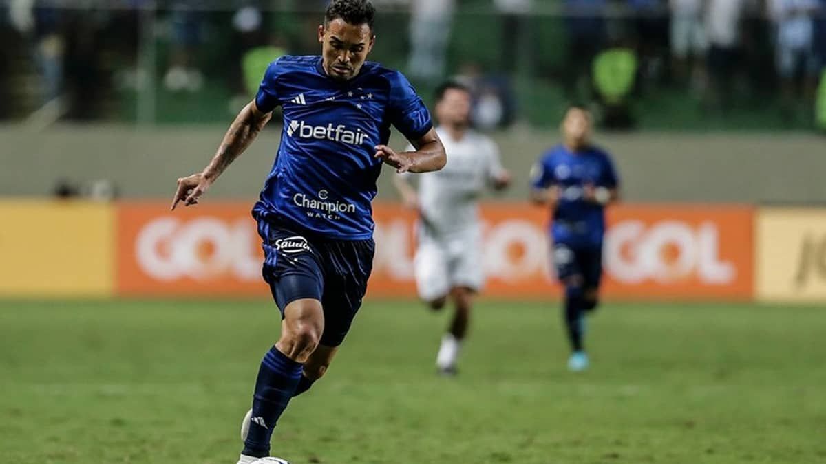 Pepa defende Gilberto por jejum de gols no Cruzeiro: 'ele trabalha muito'