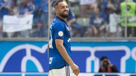 Gilberto perdeu espaço no Cruzeiro e foi para o banco de reservas nas últimas rodadas