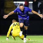 Gilberto marca, Cruzeiro vence Bragantino pela Série A e confirma grande fase