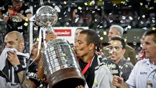 Gilberto Silva foi campeão da Libertadores com o Atlético em 2013