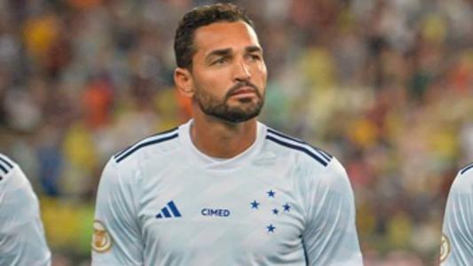 Gilberto vai passar a marca de um turno do Brasileirão sem gols com a camisa do Cruzeiro