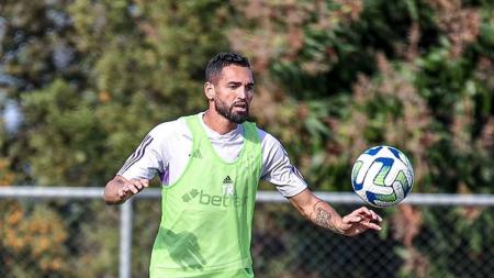 Gilberto, vice-artilheiro do Cruzeiro no ano, não deve mais jogar pelo clube