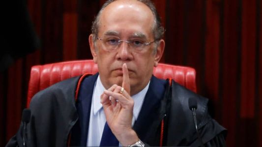 Gilmar Mendes brinca com Moraes sobre eleição no STF: "Vai colocar no inquérito".