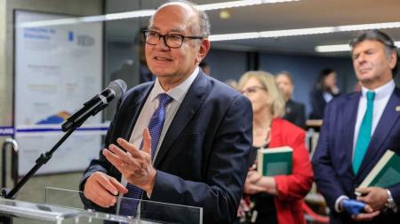 Gilmar Mendes se declarou impedido de participar de ação contra Sergio Moro no STF
