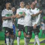 Coritiba goleia Andraus e dá salto na tabela do Paranaense