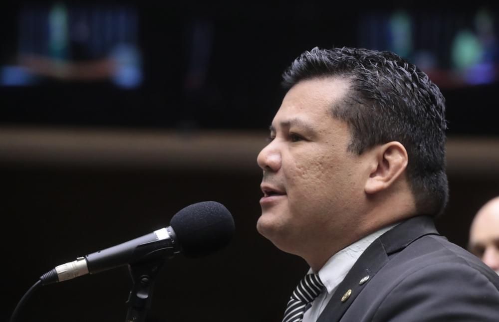 Na mira da suspensão pelo Conselho de Ética, deputado bolsonarista diz que vai mudar