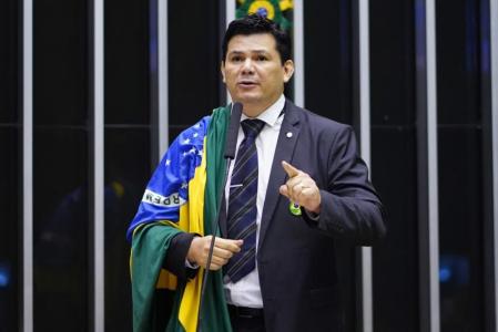 O presidente do Cruzeiro, Gilvan de Pinho Tavares, afirmou nesta quarta-feira que a demissão do técnico Paulo Bento precisou ser feita neste momento antes que ficasse tarde demais e a situação do time piorasse.