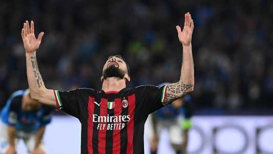 Giroud marcou para o Milan e encaminhou classificação diante do Napoli