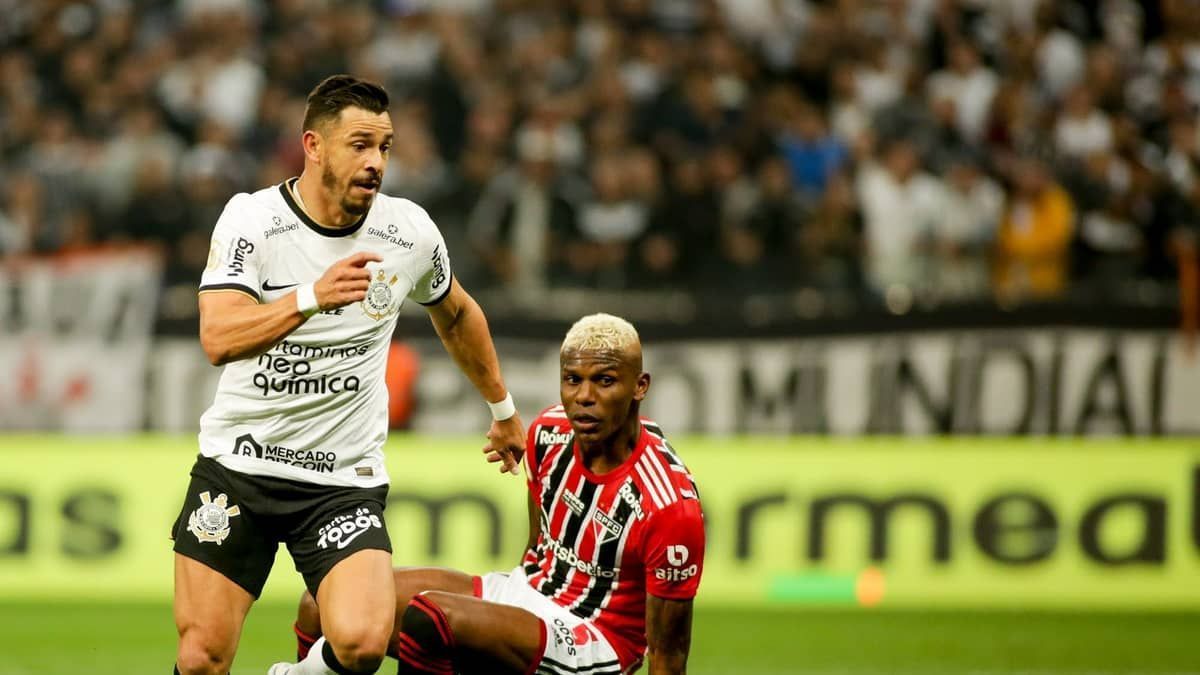 Corinthians x São Paulo: veja as escalações para o Majestoso