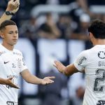 Meia do Corinthians passa por exames e é dúvida para estreia na Libertadores