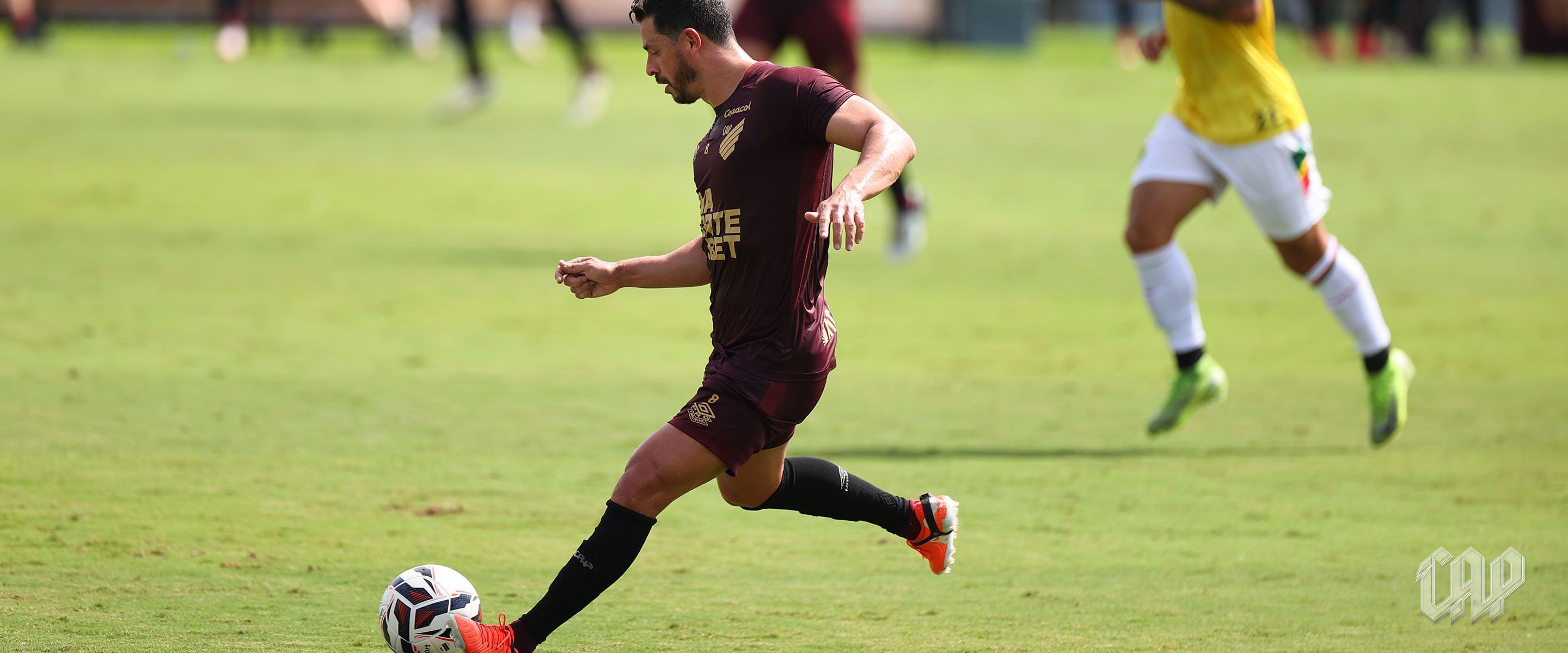 Athletico-PR goleou o Brusque em jogo-treino antes da Série B; relembre