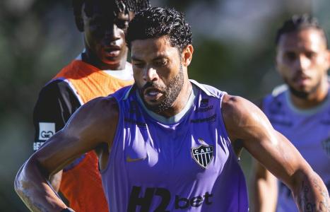 Hulk durante treino em 12 de janeiro de 2026 na Cidade do Galo