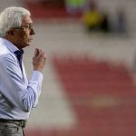 Moisés escolhe Givanildo Oliveira, ex-América, como melhor técnico da carreira