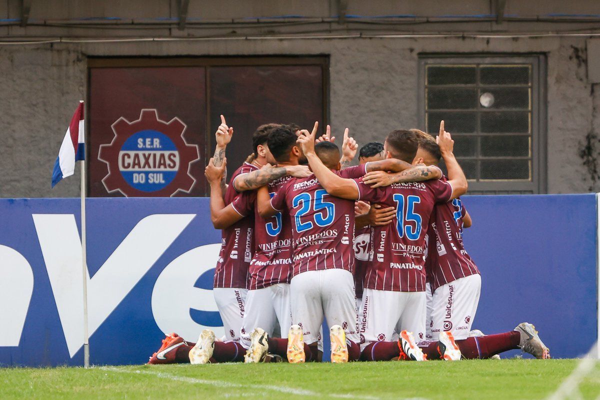 Caxias tem indefinições e mistério no time para semi do Gauchão contra Inter