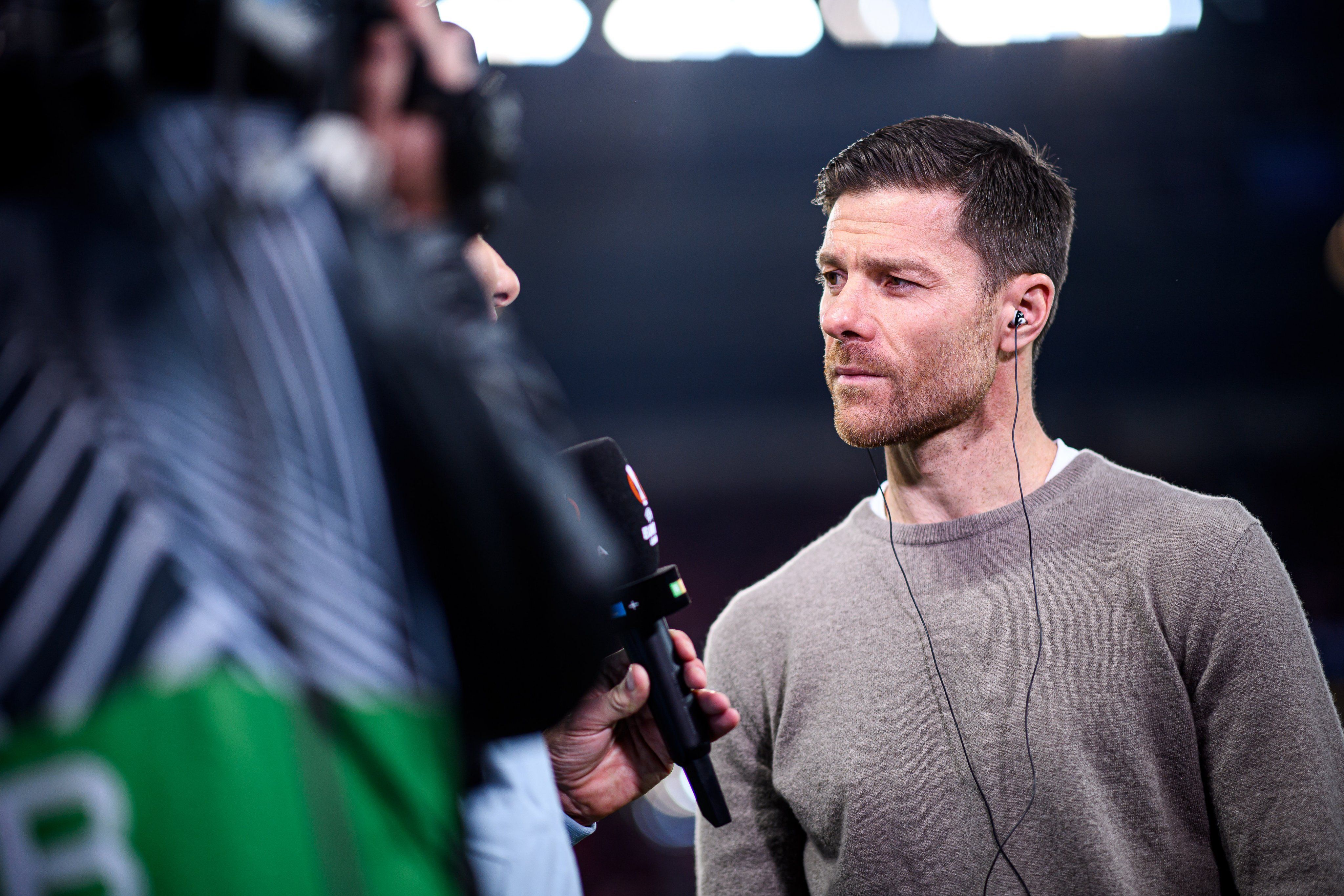 Sensação na Europa, Xabi Alonso exalta ex-América: 'Jogador top'