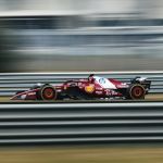 Fórmula 1: com Hamilton, Ferrari revela e testa carro para temporada 2025