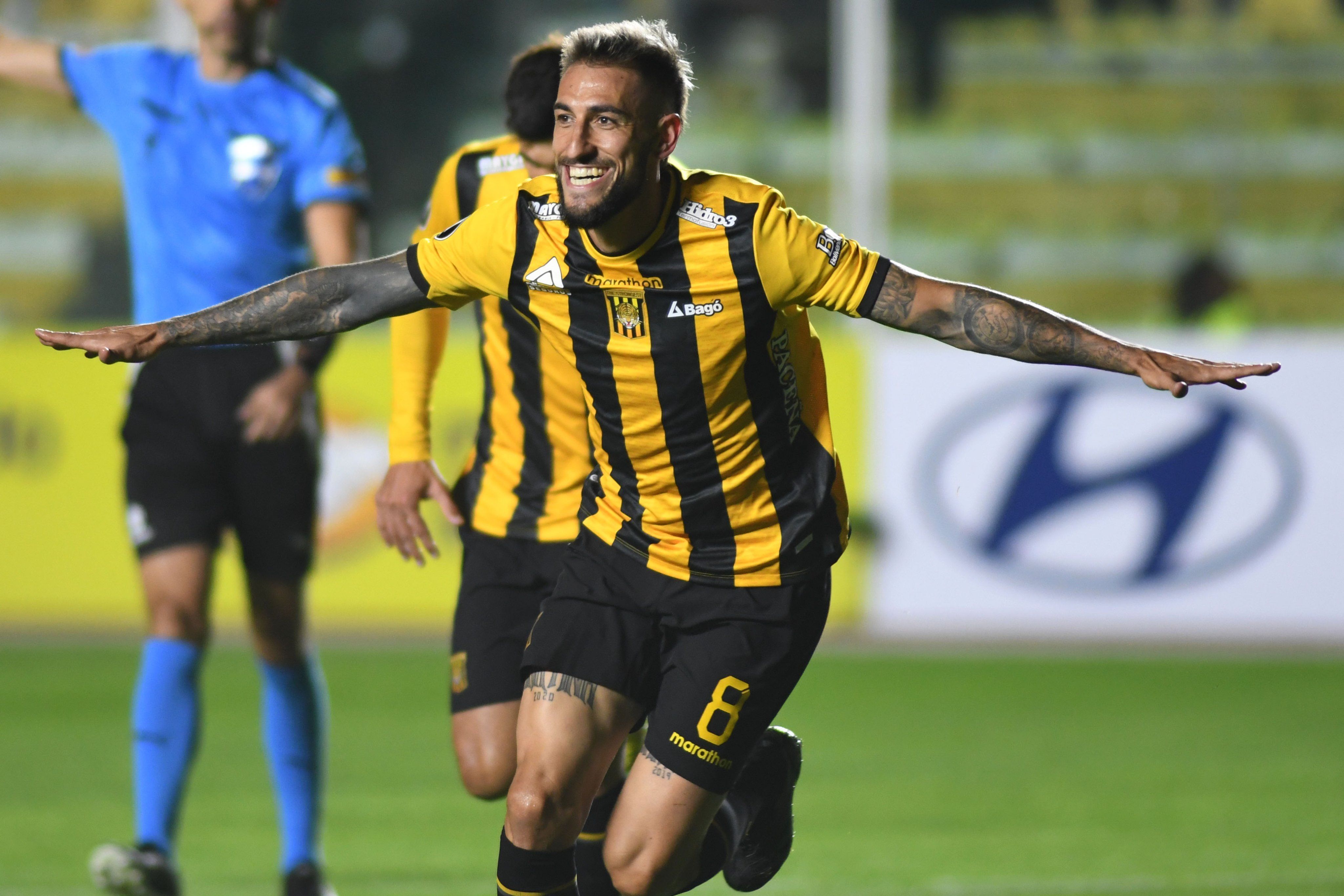 Grêmio perde para o The Strongest em estreia na Libertadores