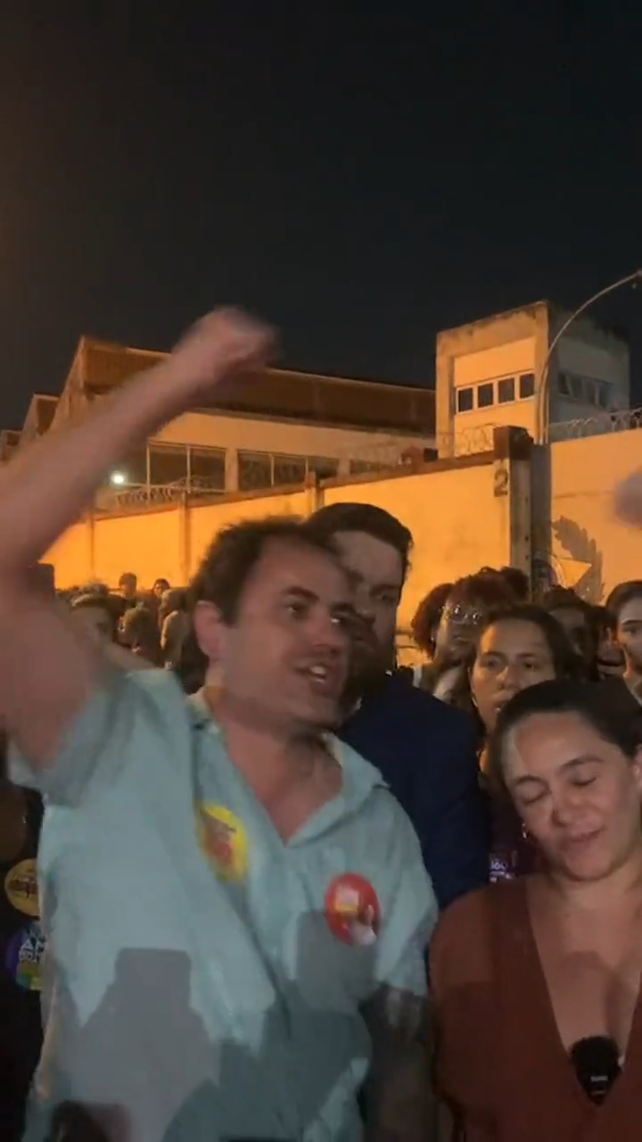 Deputado do PSOL é solto após ser preso pela PM em universidade