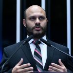 Presidente do INSS é demitido após suspeita de 'farra de passagem aérea'