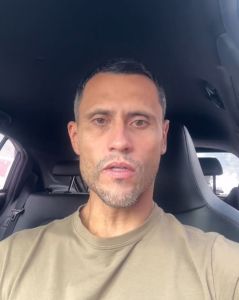 Gleidson Azevedo gravou um vídeo para comentar a repercussão da publicação apontada como racista