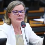 Gleisi critica pedido de CPI para investigar padre Júlio Lancelotti: ‘absurdo’