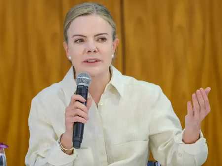 A ministra das Relações Institucionais, Gleisi Hoffmann