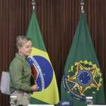 Gleisi cobra engajamento de ministros nas pautas do governo no Congresso