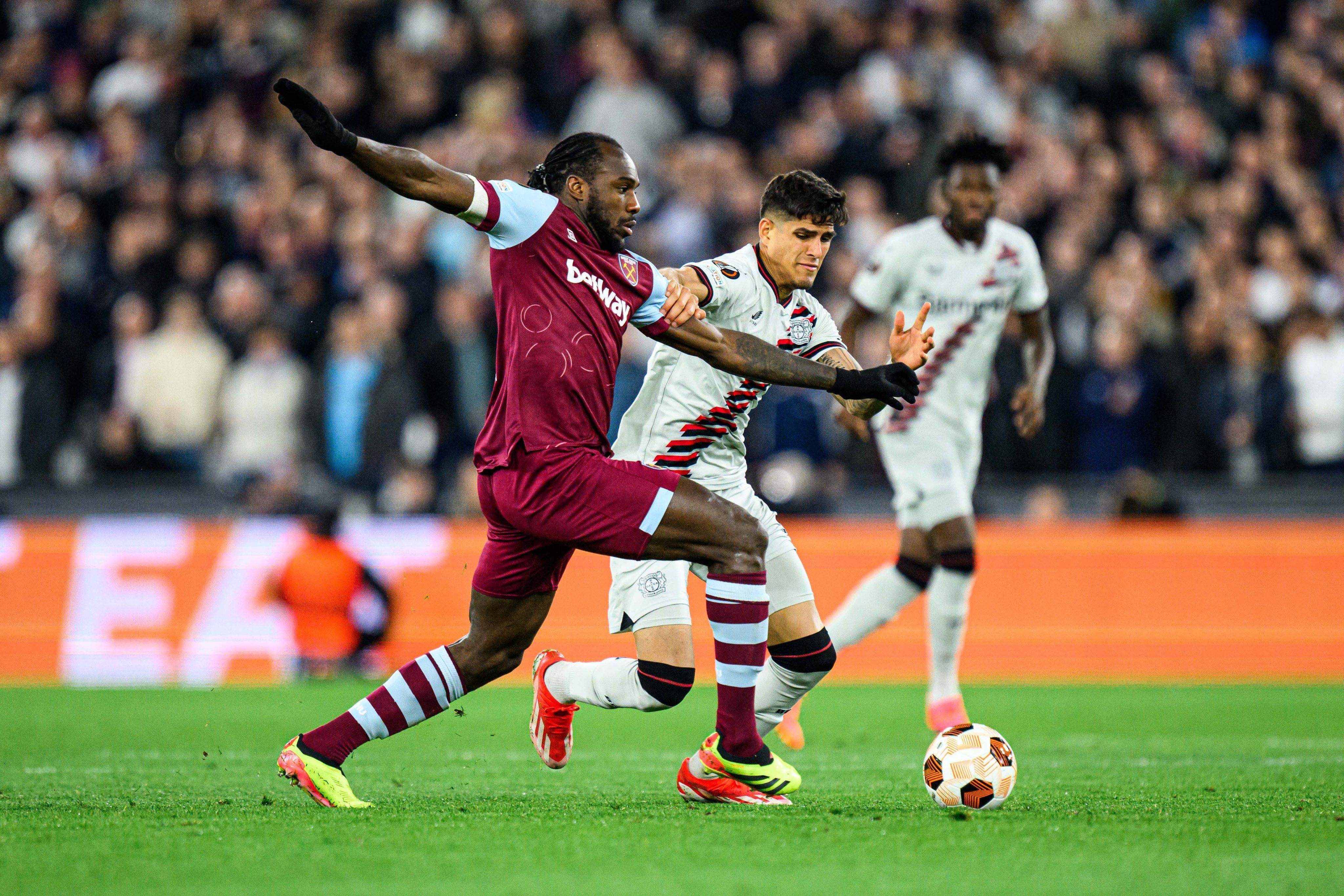 Bayer Leverkusen empata com West Ham e confirma vaga na semi da Liga Europa
