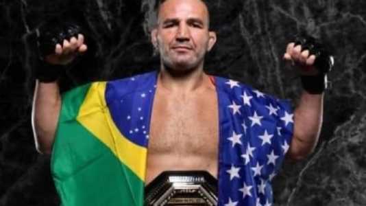 Glover Teixeira foi derrotado na disputa do cinturão da categoria meio-pesado no UFC 283