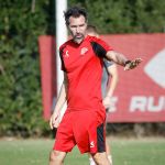 Torcida do Estudiantes lamenta saída de técnico Eduardo Domínguez para o Atlético