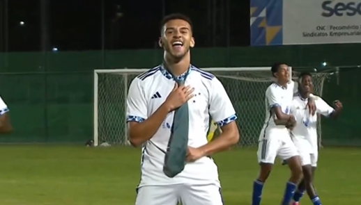 Entenda comemoração inusitada de meia do Cruzeiro em goleada sobre Atlético no sub-20