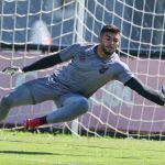 Mycael preocupa para a estreia do Athletico-PR na Série B? Veja detalhes