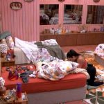 Prestes a apertar o botão da desistência, Gracyanne recebe atendimento no BBB 25