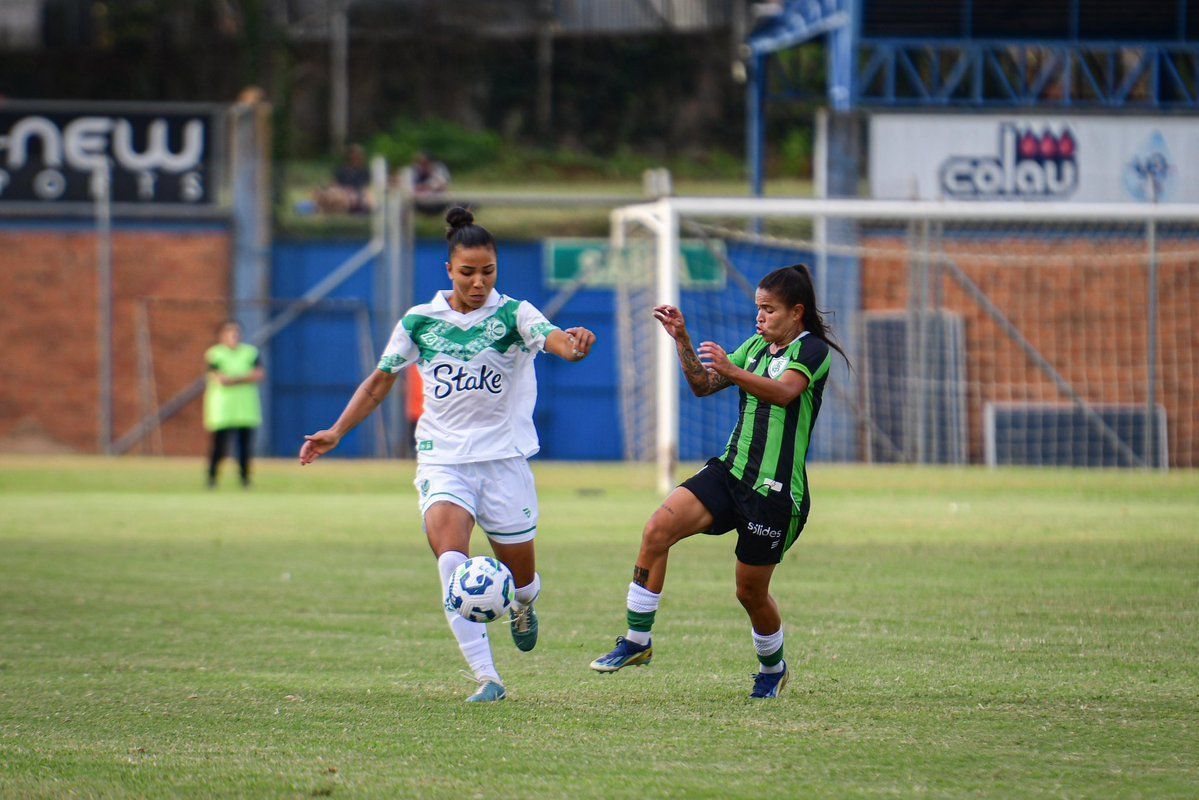 Juventude se solidariza com o América por assédio de árbitro a jogadoras