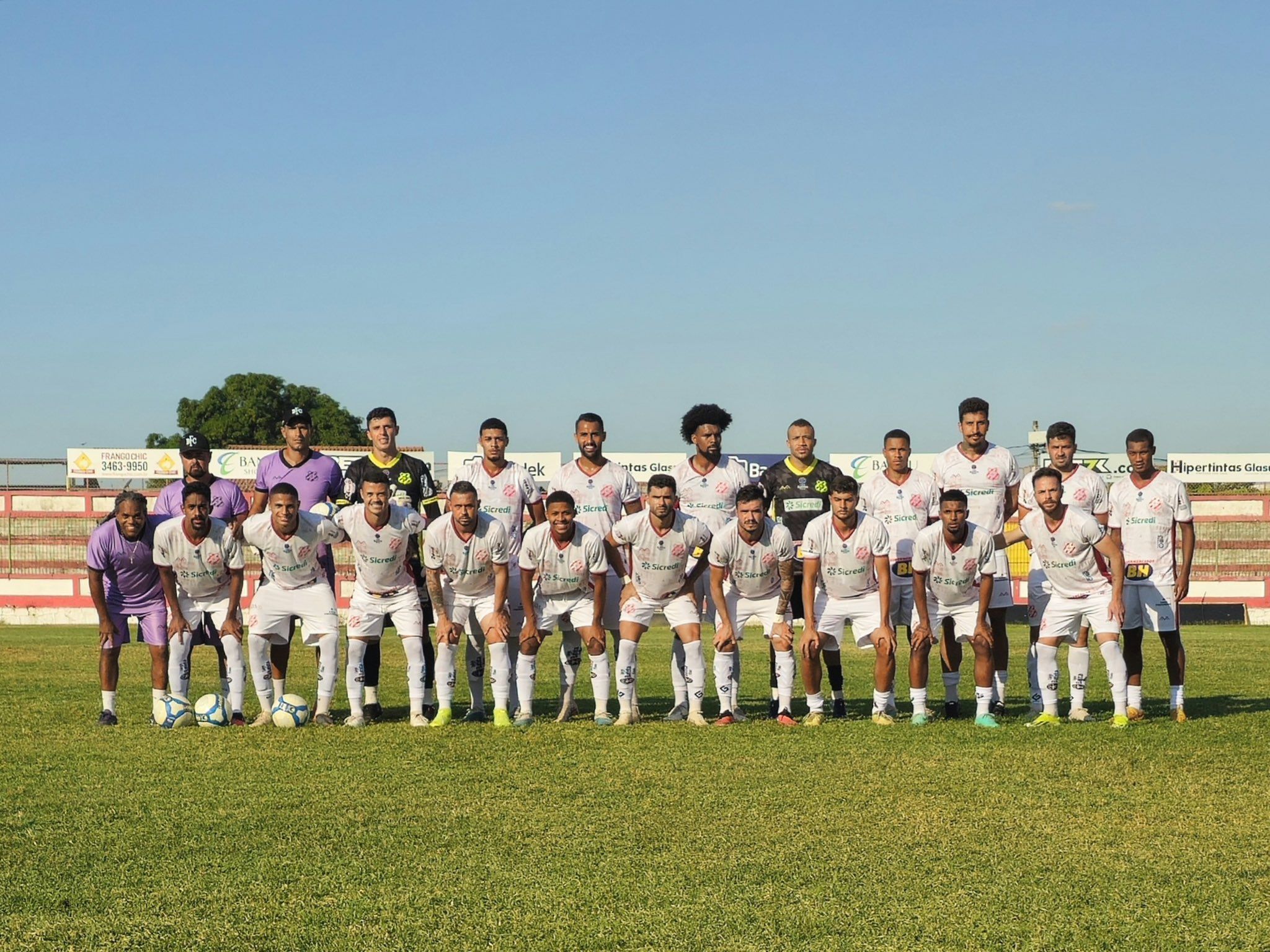 Democrata-SL marca no fim e conquista primeira vitória na Série D do Brasileiro