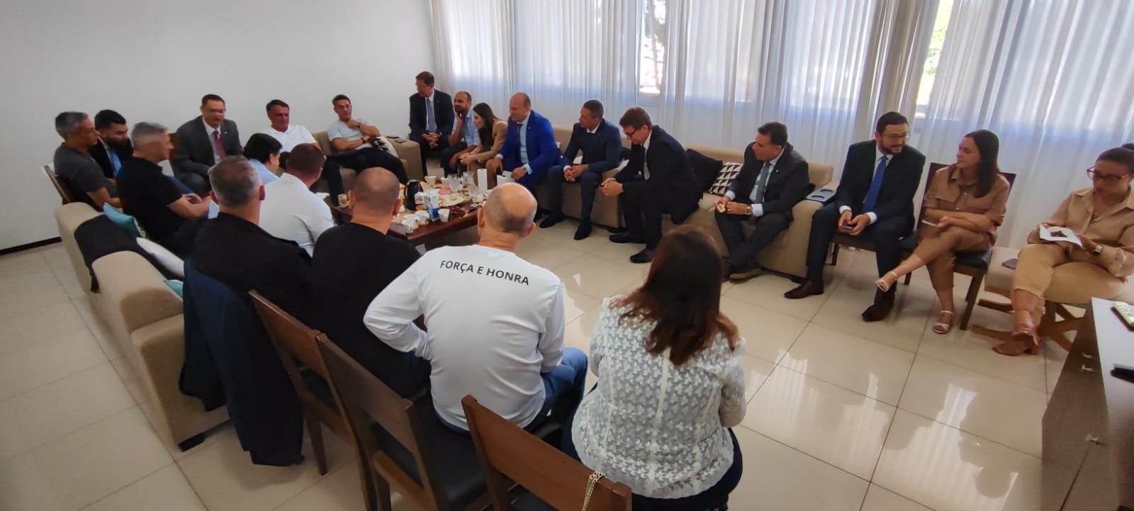 Sob o comando de Bolsonaro, oposição decide obstruir votações na Câmara