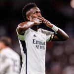 Ancelotti exalta evolução de Vini Jr no Real Madrid e avalia 'foco' na Bola de Ouro