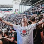 St. Pauli, da Alemanha, retorna à Bundesliga após 13 anos