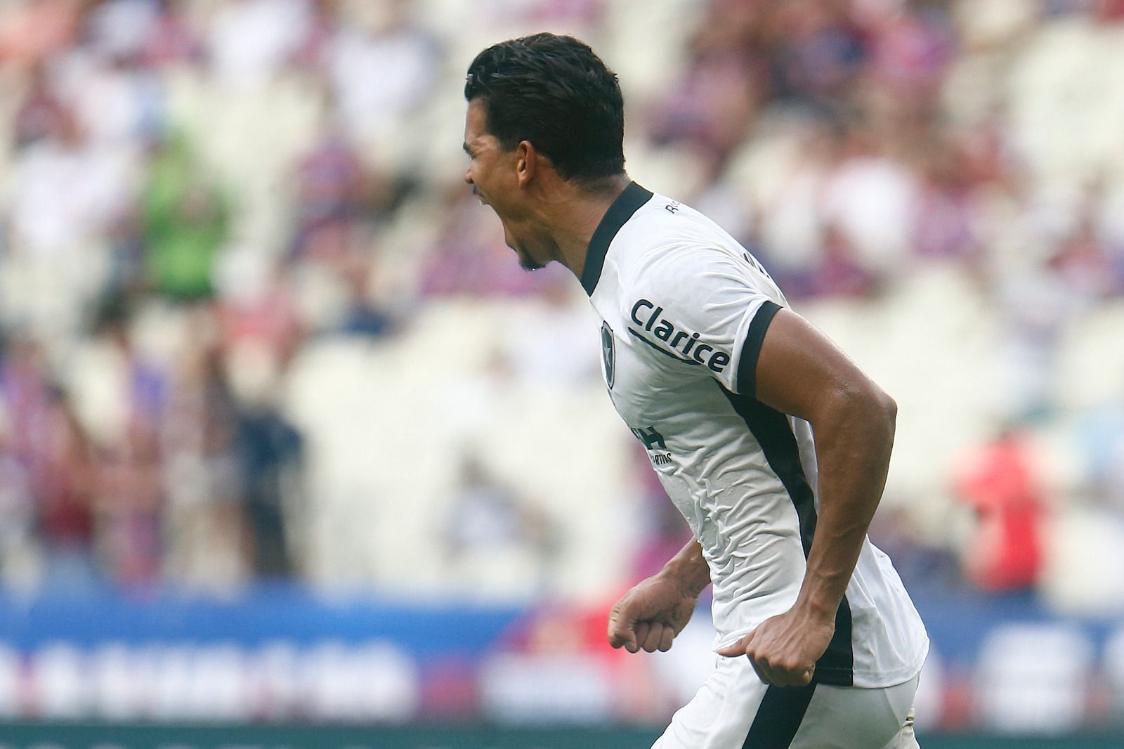 Artur Jorge lamenta empate do Botafogo no Castelão: 'Bom resultado não é'