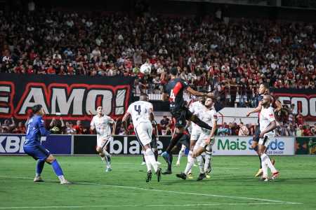 O placar de 3 a 0 na vitória sobre o Tombense, em Muriaé, mostra uma evolução do Atlético em relação aos últimos jogos: a criação