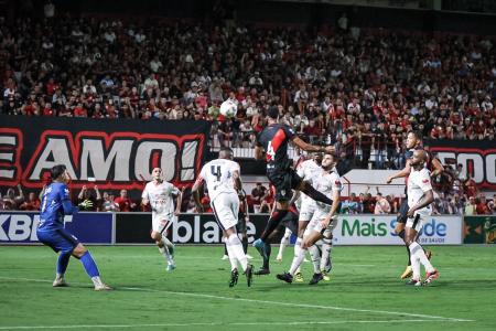 O placar de 3 a 0 na vitória sobre o Tombense, em Muriaé, mostra uma evolução do Atlético em relação aos últimos jogos: a criação